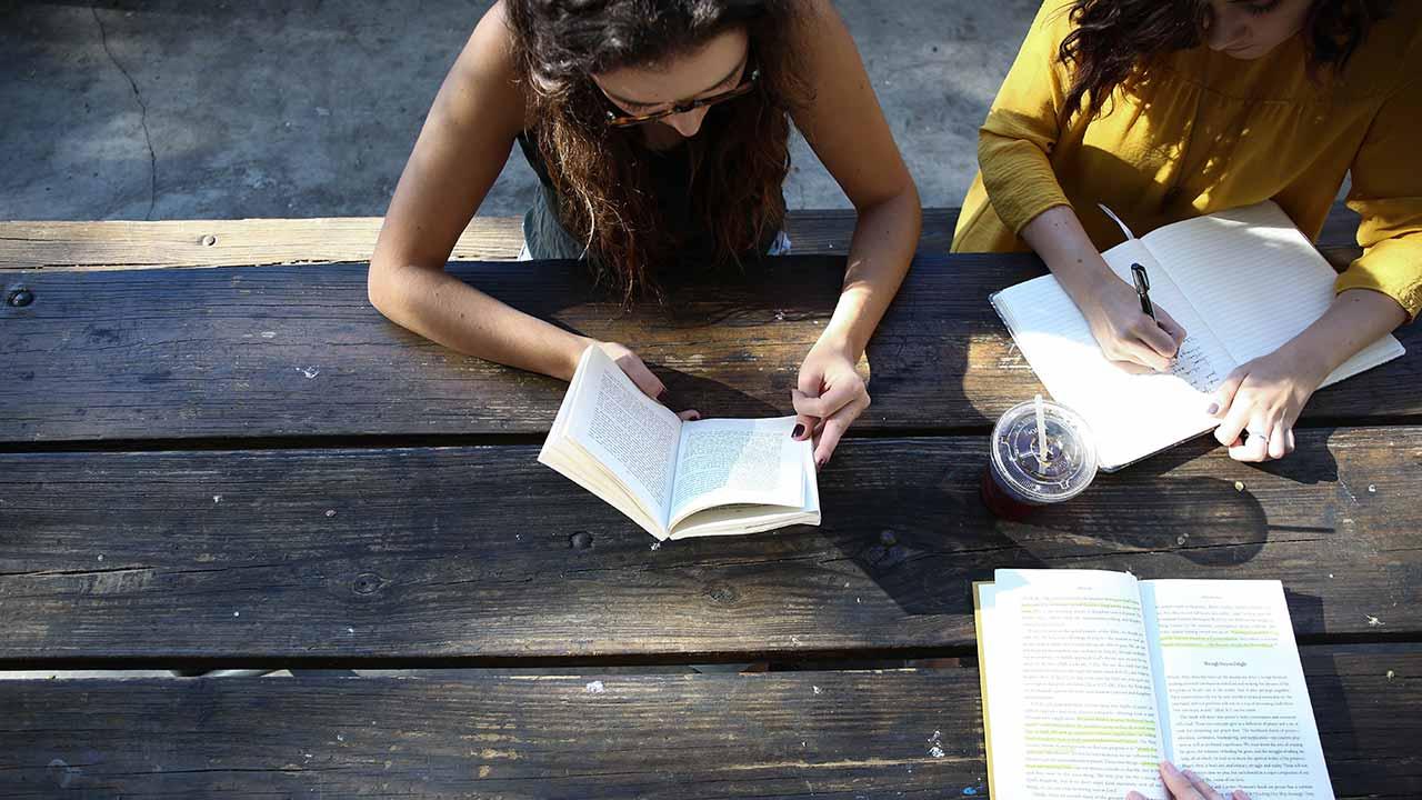 Tại Sao Bạn Vẫn "Mù" Tiếng Anh?